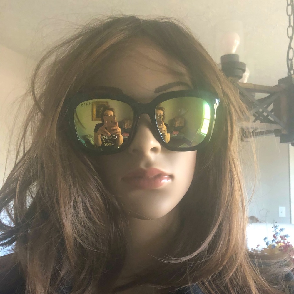 Brand New Diff Mirrored Sunglasses - Picture 1 of 4